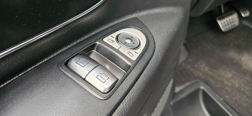Mercedes-Benz Vito 116 CDI Lang Dubbele Cabine! LED! Automaat! Mooie/Nette Bus! 163PK! 6-Zitplaatsen! 20