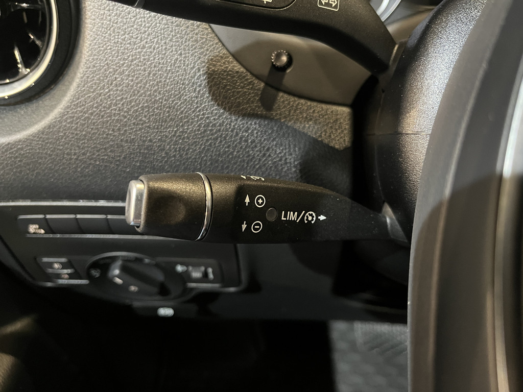 Mercedes-Benz Vito 116 CDI Lang RWD Automaat / Euro 6 / Servicebus / Sortimo Inrichting / Airco / Cruise Control / Camera / Lier / CarPlay / Navigatie / 3-Zits / 7.500 KM !! 12