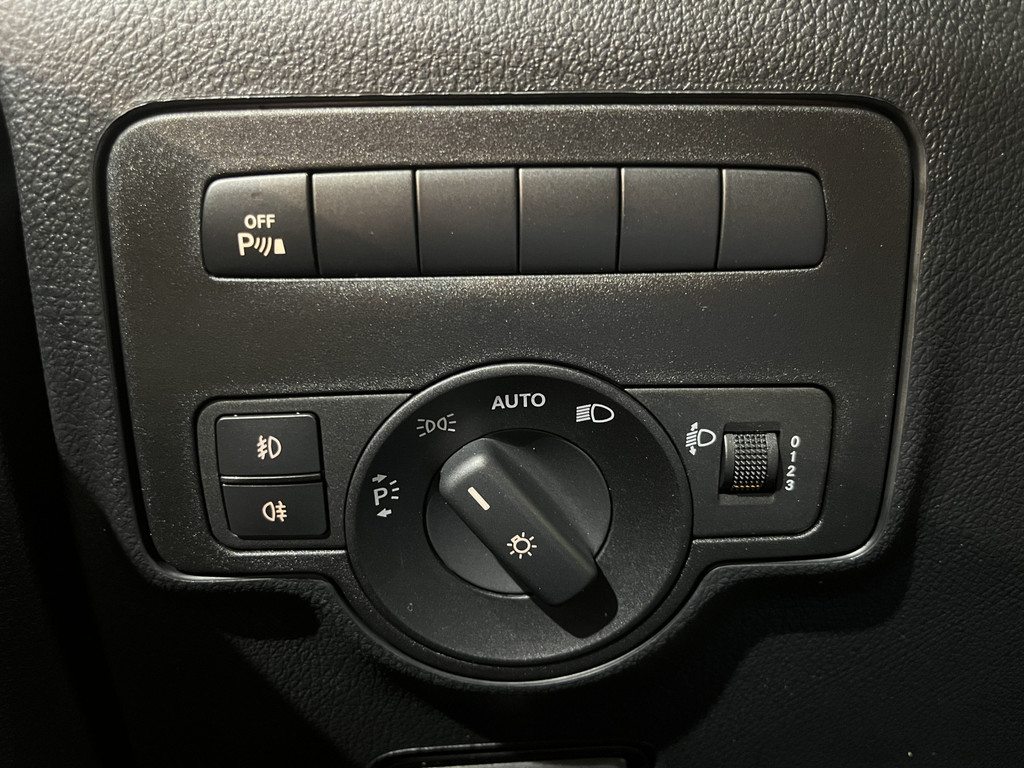 Mercedes-Benz Vito 116 CDI Lang RWD Automaat / Euro 6 / Servicebus / Sortimo Inrichting / Airco / Cruise Control / Camera / Lier / CarPlay / Navigatie / 3-Zits / 7.500 KM !! 17