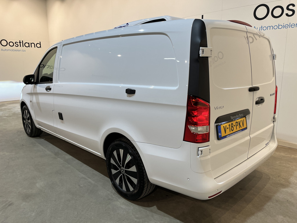 Mercedes-Benz Vito 116 CDI Lang RWD Automaat / Kerstner Dag- & Nachtkoeling / Airco / Camera / CarPlay / Cruise Control / LED / LMV / 3-Zits / 892 KM !!! Z.G.A.N. !!! 18