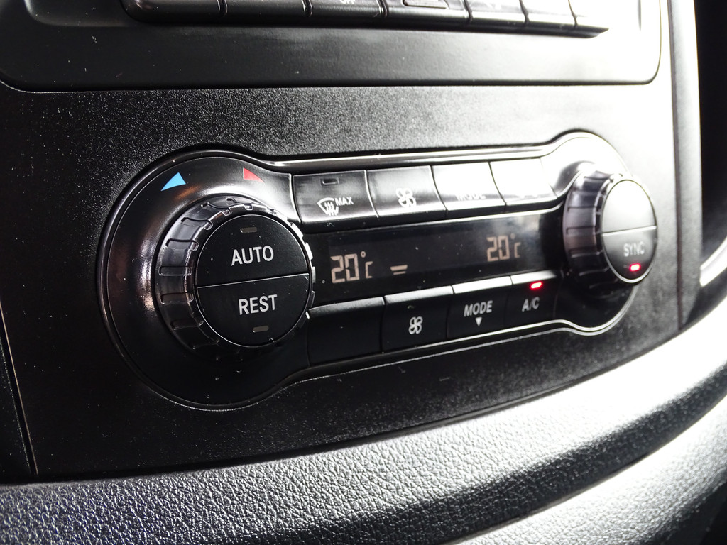 Mercedes-Benz Vito 116 CDI Lang Stroom 230V / Inrichting 21