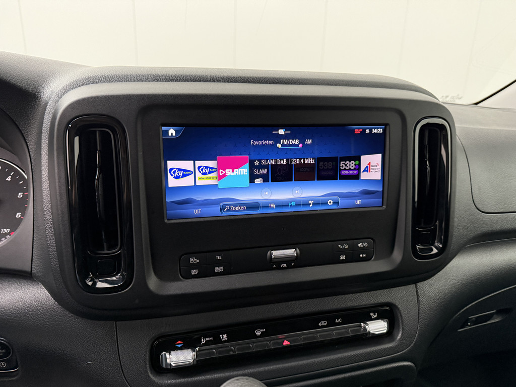 Mercedes-Benz Vito 116CDI XXL | Achterdeuren | Navgatie | Camera | 3-Zits | Airco | Trekhaak 18