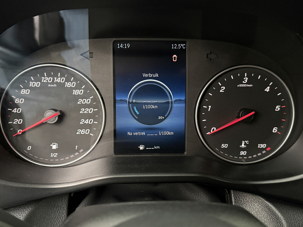 Mercedes-Benz Vito 116CDI XXL | Achterdeuren | Navgatie | Camera | 3-Zits | Airco | Trekhaak 9