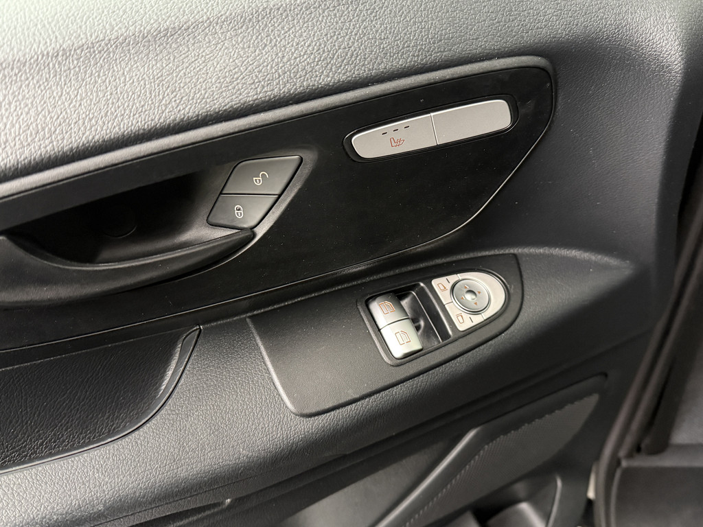 Mercedes-Benz Vito 116CDI XXL Black Edition | Navigatie | Camera | Airco | Cruise | Betimmering 8
