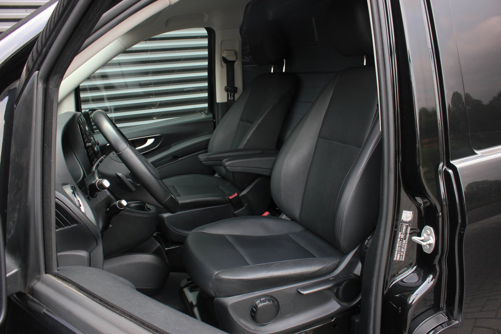 Mercedes-Benz Vito 119CDI 190PK LANG JB-EDITION FULL BLACK / AMG / SPOILER / VERLAGINGSVEREN / NAVIGATIE / SIDE- BARS FULL / NAVI 12
