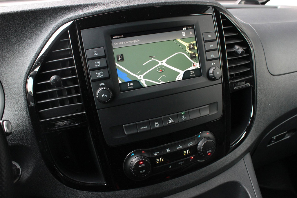 Mercedes-Benz Vito 119CDI 190PK LANG JB-EDITION FULL BLACK / AMG / SPOILER / VERLAGINGSVEREN / NAVIGATIE / SIDE- BARS FULL / NAVI 18