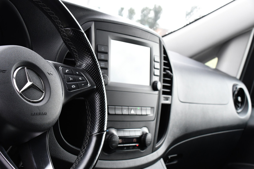 Mercedes-Benz Vito 119 CDI AMG Edition Adaptieve Cruise, Camera, LED, Carplay, 2 x Schuifdeur, Leder, Stoelverwarming, Uniek! 13