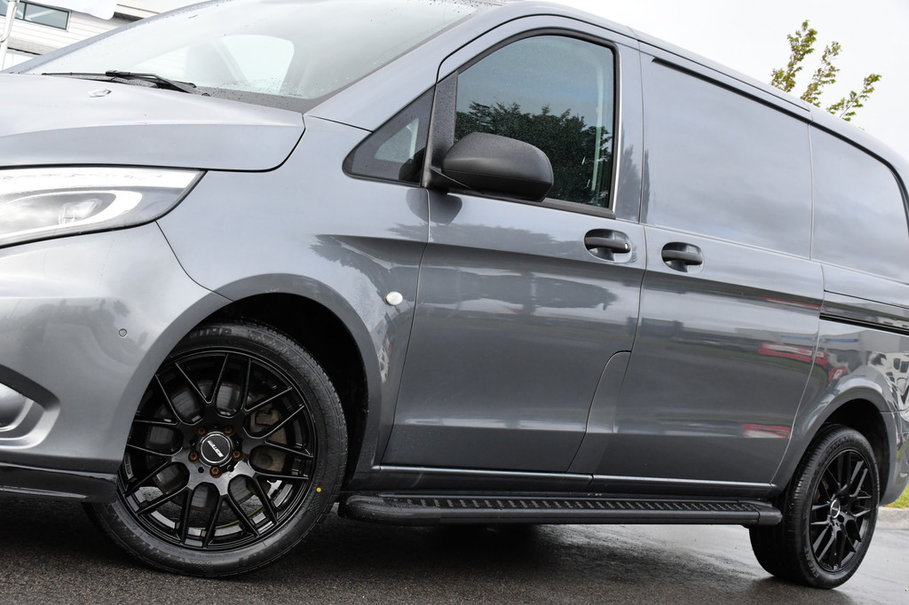 Mercedes-Benz Vito 119 CDI AMG Edition Adaptieve Cruise, Camera, LED, Carplay, 2 x Schuifdeur, Leder, Stoelverwarming, Uniek! 19