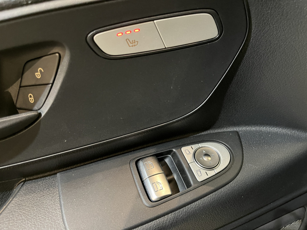 Mercedes-Benz Vito 119 CDI XL RWD Automaat / Euro 6 / Servicebus / Bott inrichting / 220V. / Airco / CarPlay / Camera / Cruise Control / Navigatie / Klep 17