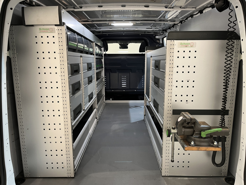 Mercedes-Benz Vito 119 CDI XL RWD Automaat / Euro 6 / Servicebus / Bott inrichting / 220V. / Airco / CarPlay / Camera / Cruise Control / Navigatie / Klep 21