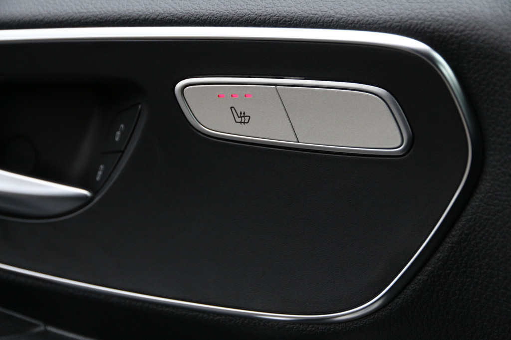 Mercedes-Benz Vito 190PK CDI | DC | L2H1 | 2.5t Trekhaak | Cruise | Airco.. 17