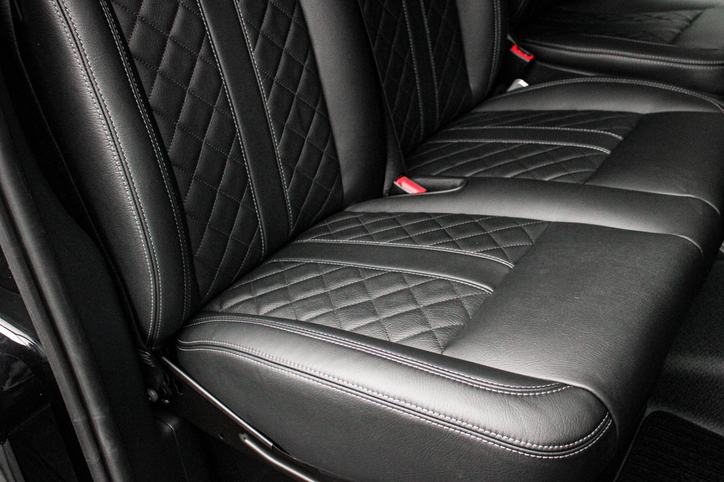 Mercedes-Benz Vito 190PK LANG JB- EDITION FULL BLACK / AMG / SPOILER / VERLAGINGSVEREN / NAVIGATIE / SIDE- BARS / FULL / NAVIGATIE 14