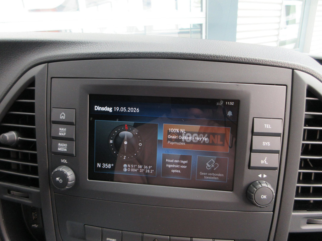 Mercedes-Benz Vito Evito, 112, L2, 66kWh, Snelladen, SoH 97,5%, Camera, 3-zits, Stoelverwarming. 10