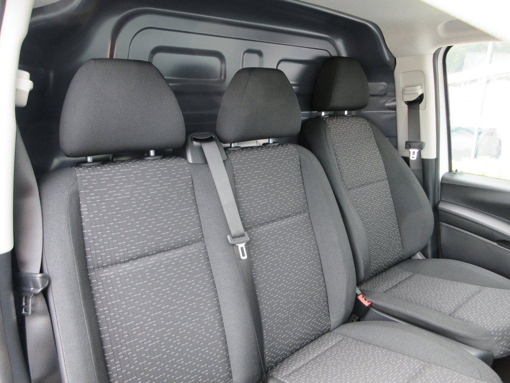 Mercedes-Benz Vito Evito, 112, L2, 66kWh, Snelladen, SoH 97,5%, Camera, 3-zits, Stoelverwarming. 20