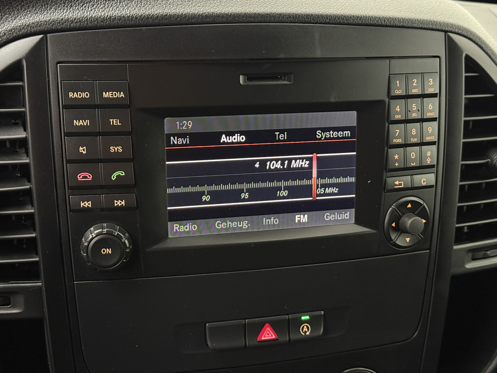 Mercedes-Benz Vito Lang Black Edition | Camera | Airco | 3-Persoons | Trekhaak 16