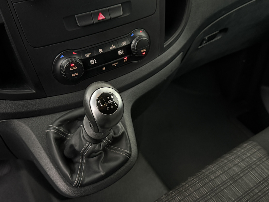 Mercedes-Benz Vito Lang Imperiaal | Trekhaak | Navigatie | Camera | Airco | Cruise | 3-Persoons 15