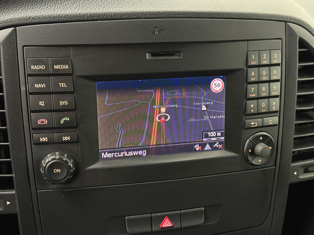 Mercedes-Benz Vito Lang Imperiaal | Trekhaak | Navigatie | Camera | Airco | Cruise | 3-Persoons 17