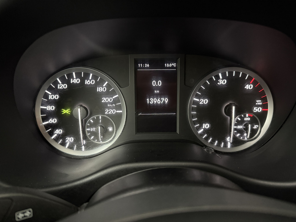 Mercedes-Benz Vito Lang Imperiaal | Trekhaak | Navigatie | Camera | Airco | Cruise | 3-Persoons 9