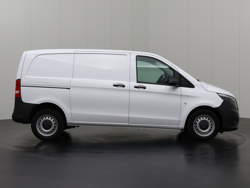 Mercedes-Benz Vito | Leder | Airco | Camera | 3-Persoons | Betimmering 13