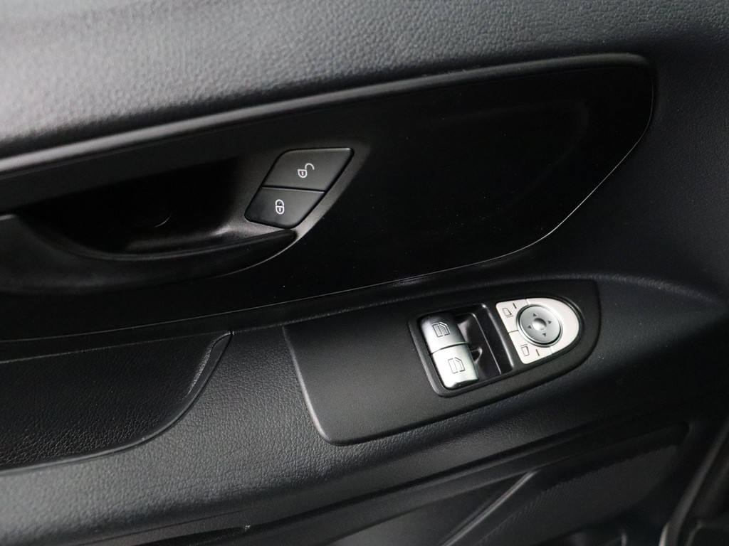 Mercedes-Benz Vito | Leder | Multimedia | Camera | Airco 8