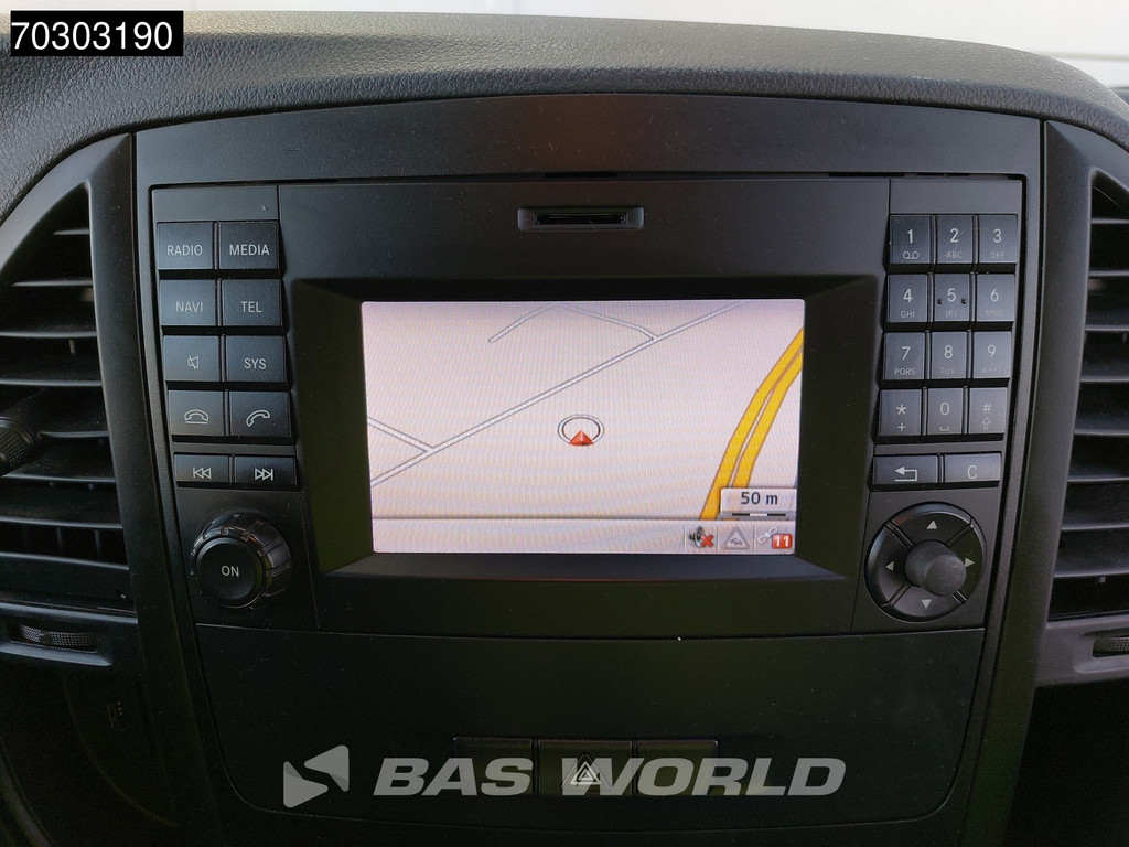 Mercedes-Benz Vito 111 L2H1 Navi Trekhaak Airco Euro6 L2 Airco Trekhaak 14