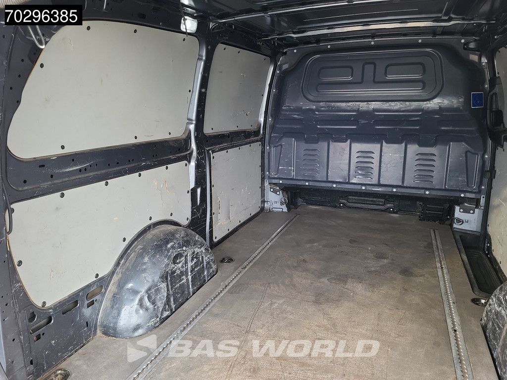 Mercedes-Benz Vito 116 Automaat L2H1 Trekhaak Navi Airco Cruise Camera Parkeersensoren Standkachel Euro6 L2 Airco Trekhaak Cruise control 8