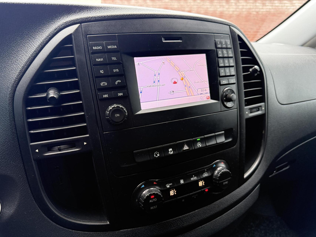 Mercedes-Benz Vito Bestel 114 CDI Autom Airco Led Cruise Navi Pdc Camera Trekhaak Perfecte Bus 2015 Nw Model 7