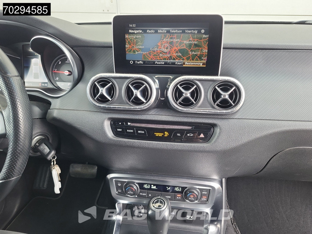 Mercedes-Benz X 250d Automaat Trekhaak LED Xenon Navi Airco Cruise Camera Parkeersensoren APK 01-2026 Euro6 Pickup 1m3 Airco Trekhaak Cruise control 14