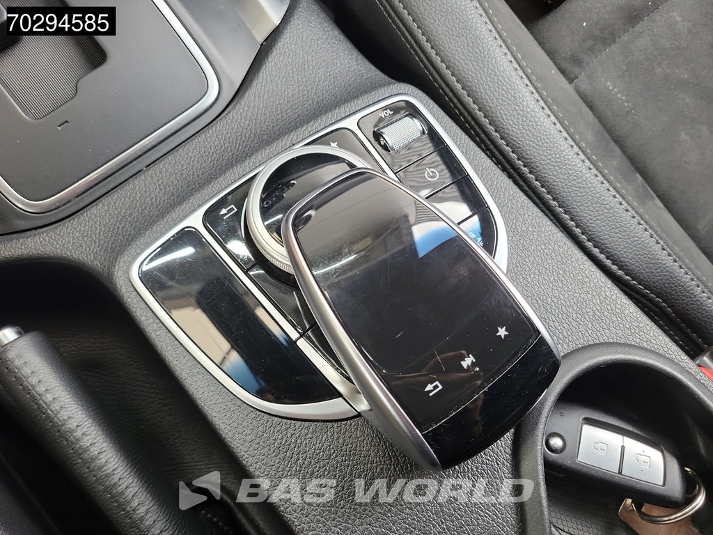 Mercedes-Benz X 250d Automaat Trekhaak LED Xenon Navi Airco Cruise Camera Parkeersensoren APK 01-2026 Euro6 Pickup 1m3 Airco Trekhaak Cruise control 19