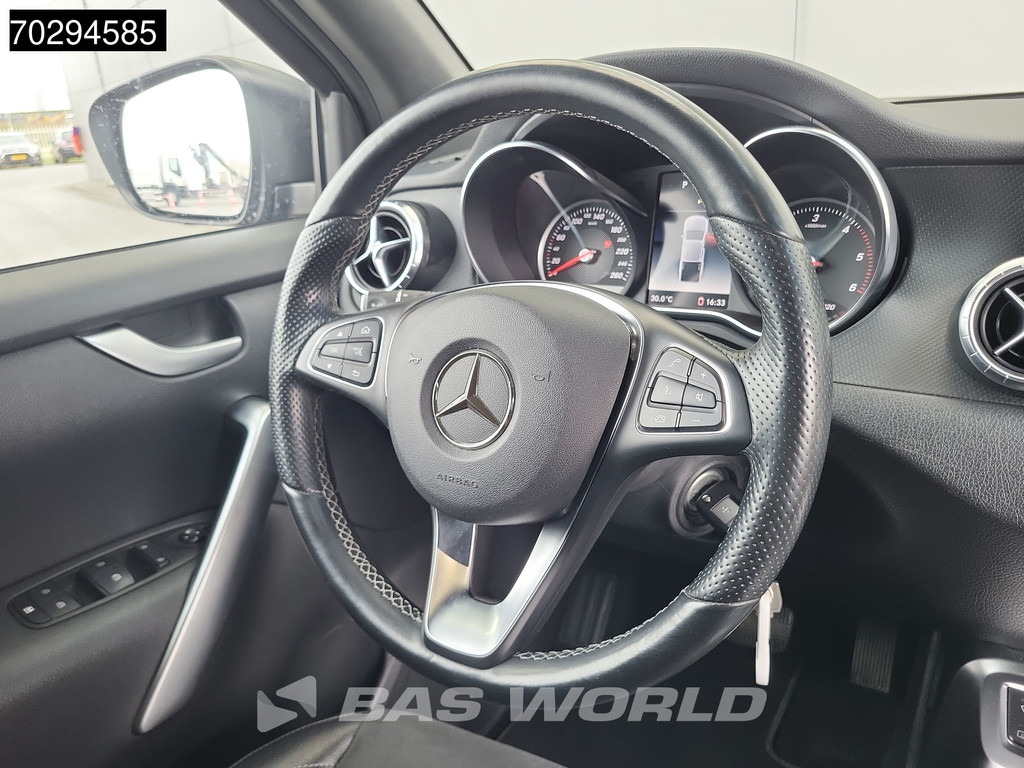 Mercedes-Benz X 250d Automaat Trekhaak LED Xenon Navi Airco Cruise Camera Parkeersensoren APK 01-2026 Euro6 Pickup 1m3 Airco Trekhaak Cruise control 20