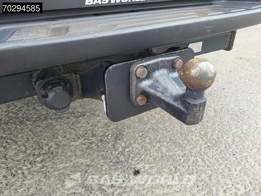 Mercedes-Benz X 250d Automaat Trekhaak LED Xenon Navi Airco Cruise Camera Parkeersensoren APK 01-2026 Euro6 Pickup 1m3 Airco Trekhaak Cruise control 8