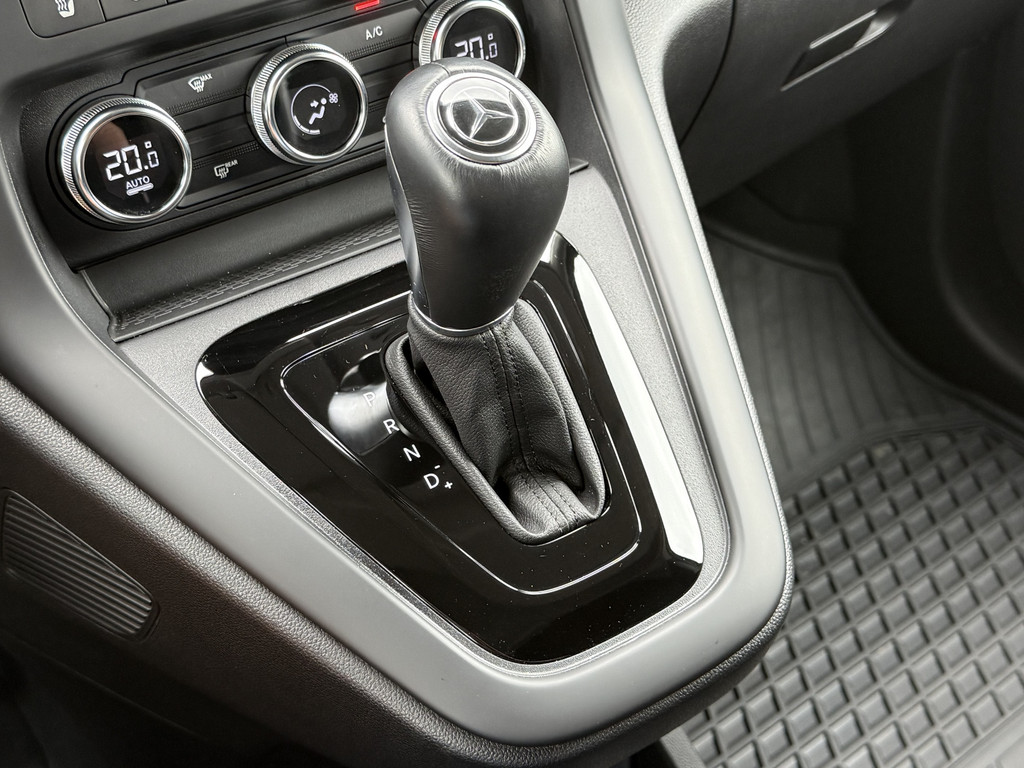 Mercedes-Benz eCitan 51 kWh PRO / FULL ELECTRIC / BPM VRIJ! / STUUR EN STOELVERWARMING / KEYLESS-GO / ZEER COMPLETE CITAN !! / CAMERA / LED / ACHTERKLEP 20