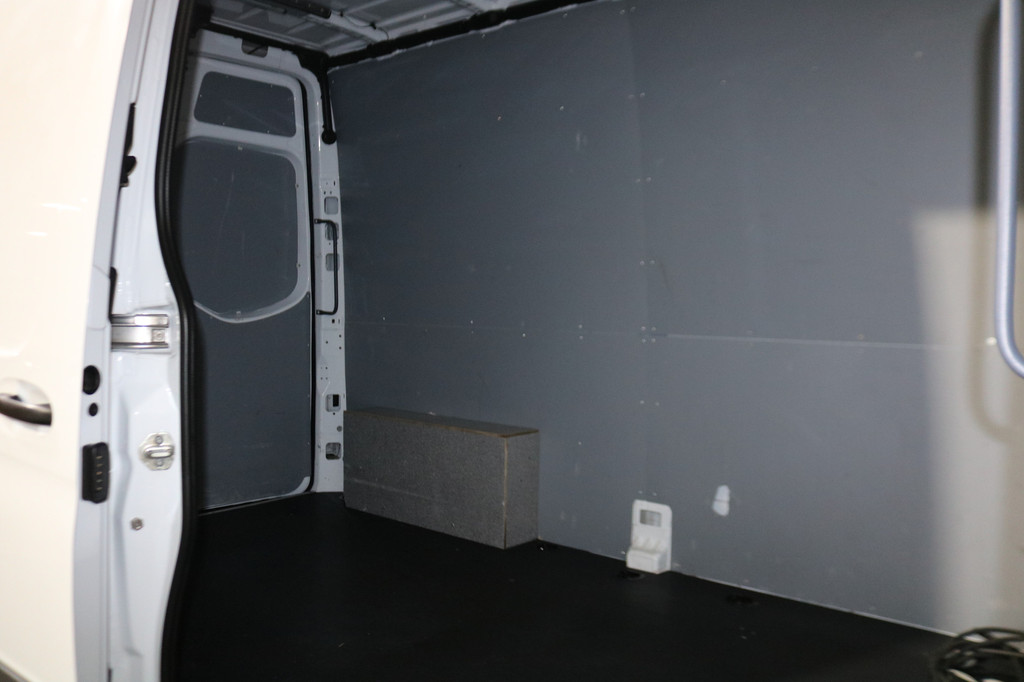 Mercedes-Benz eSprinter L2 H2 55 kWh Airco 270gr Achterdeuren 16