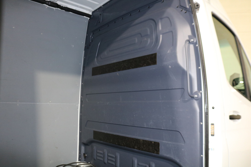 Mercedes-Benz eSprinter L2 H2 55 kWh Airco 270gr Achterdeuren 17