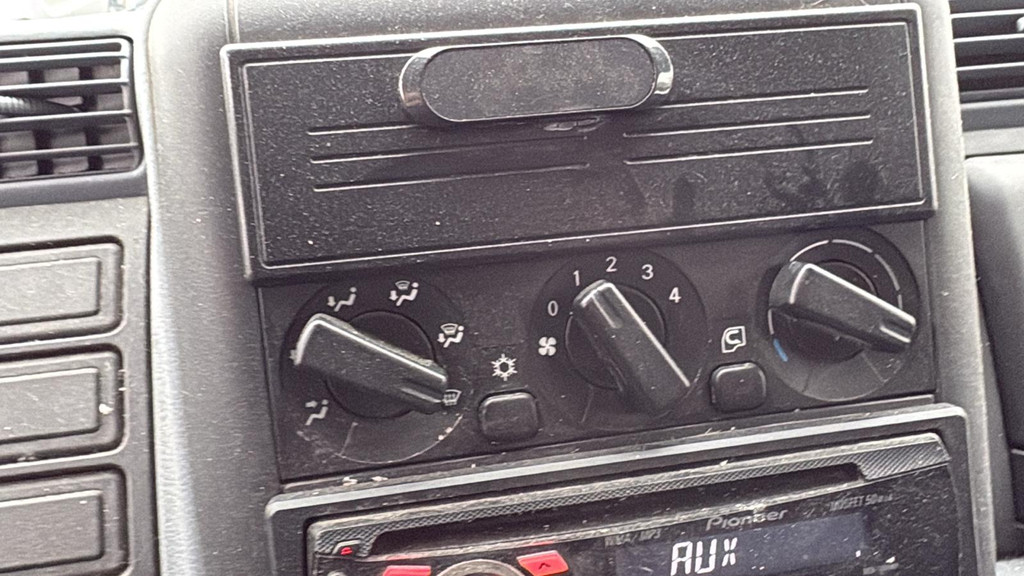 Mitsubishi Canter 3C13 3.0 DI 335 10