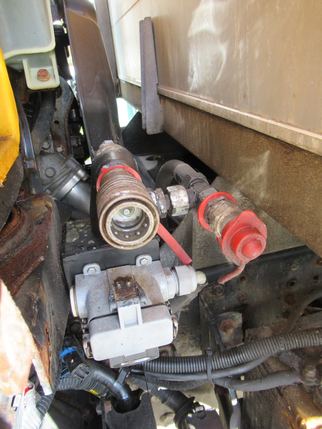 Mitsubishi Canter FUSO 6S15 Winterdienst NIDO HYDRO 10