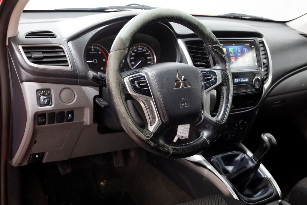 Mitsubishi L 200 2.4 DI-D 180pk Club Cab Intense 4x4 High/Low Gearing + Diff. Lock 12-2018 14