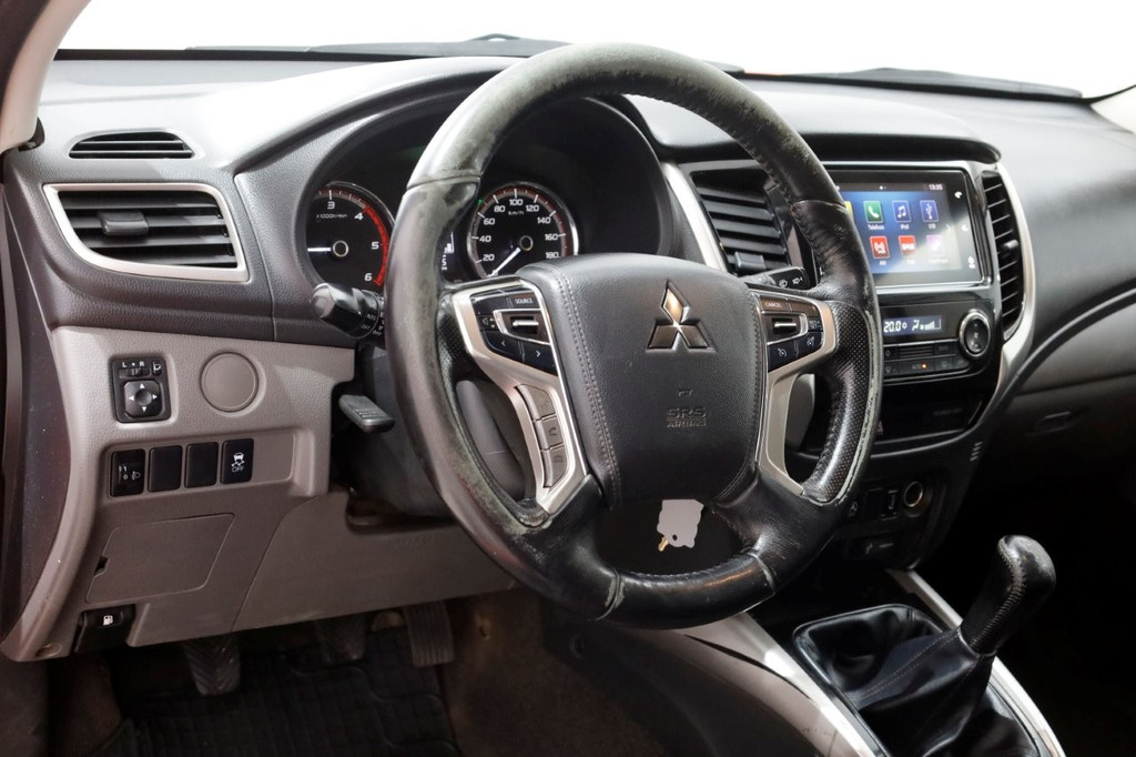 Mitsubishi L 200 2.4 DI-D 180pk Club Cab Intense 4x4 High/Low Gearing + Diff. Lock 12-2018 14