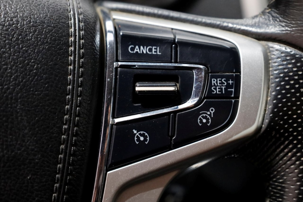 Mitsubishi L 200 2.4 DI-D 180pk Club Cab Intense 4x4 High/Low Gearing + Diff. Lock 12-2018 18