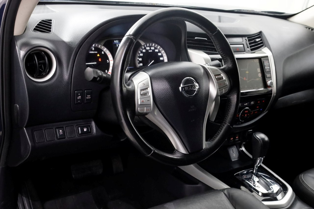 Nissan Navara 2.3 dCi 190pk Automaat Tekna 4x4 + Sperdiff. Trekhaak 3500kg 09-2020 17