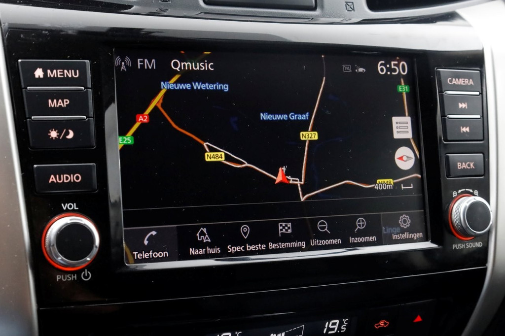 Nissan Navara 2.3 dCi 190pk Automaat Tekna 4x4 + Sperdiff. Trekhaak 3500kg 09-2020 20