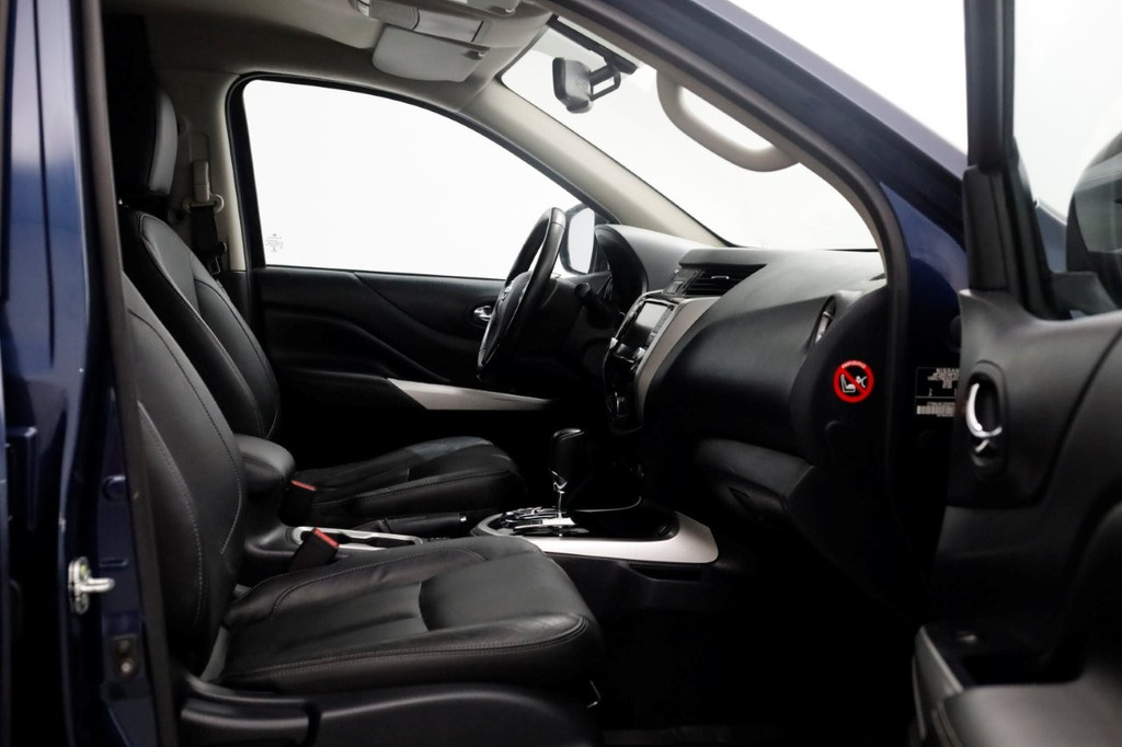 Nissan Navara 2.3 dCi 190pk Automaat Tekna 4x4 + Sperdiff. Trekhaak 3500kg 09-2020 7