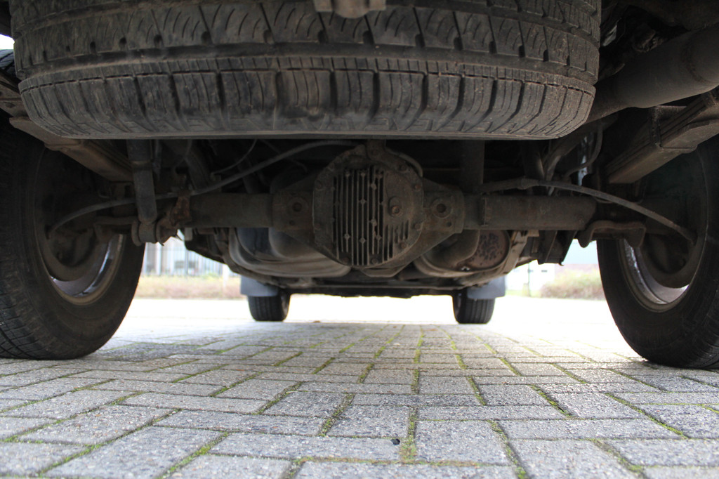 Nissan Navara 2.5 dCi 140KW 4WD XE King Cab 4x4 - Airco 17