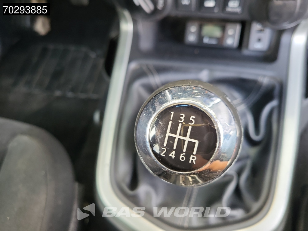 Nissan Navara 163pk Trekhaak Navi Airco Cruise Camera Parkeersensoren Standkachel Werkplaatsinrichting Euro6 2m3 Airco Trekhaak Cruise control 20