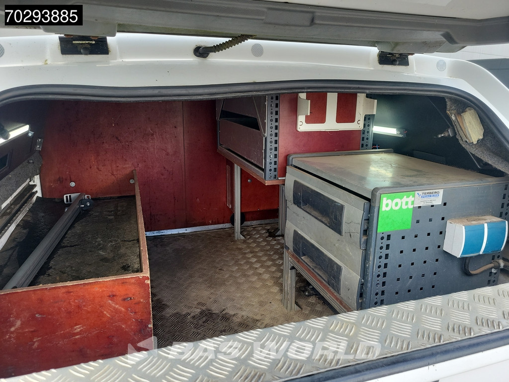 Nissan Navara 163pk Trekhaak Navi Airco Cruise Camera Parkeersensoren Standkachel Werkplaatsinrichting Euro6 2m3 Airco Trekhaak Cruise control 8