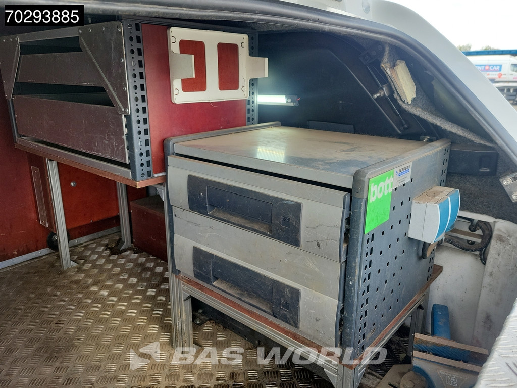 Nissan Navara 163pk Trekhaak Navi Airco Cruise Camera Parkeersensoren Standkachel Werkplaatsinrichting Euro6 2m3 Airco Trekhaak Cruise control 9