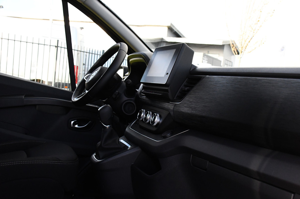 Nissan Primastar 2.0 dCi 150 L2H1 DC Black Edition 5 Jaar Garantie, Camera, Cruise, LED, Stoelverwarming, 2 x Schuifdeur, Clima, Automaat, Keyless, Uniek! 15