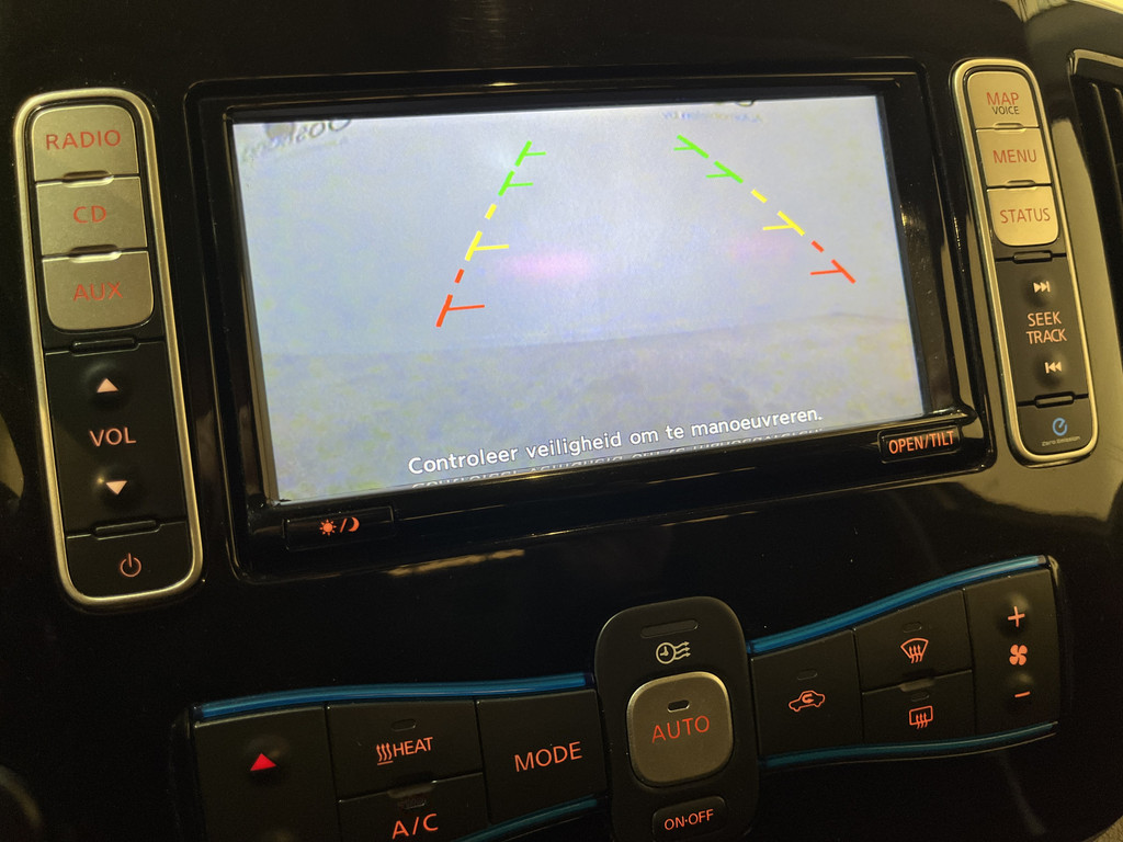 Nissan e-NV200 Business 40 kWh Kipper / Veeg-Vuil-kipper / 100% Elektrisch / Airco / Cruise Control / Camera / Navigatie / 33.000 KM !! 10