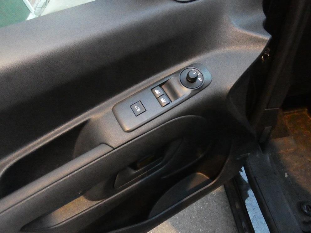 Opel COMBO 1.5D L1H1 Edition *130pk* navi/camera* autom* 9