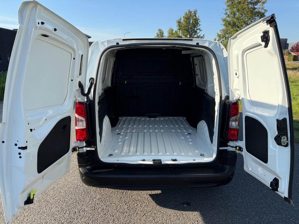 Opel Combo 1.2 Turbo L1H1 Selection 8